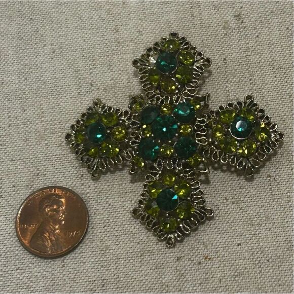 Vintage Cross Brooch Womens Green & Gold-tone Floral Maltese Filigree Rhinestone - Picture 3 of 6